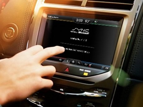 Depak Microsoft, Ford Pakai BlackBerry