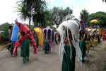 Putri Cantik dan Karnaval Seru Festival Bau Nyale