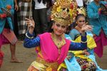 Putri Cantik dan Karnaval Seru Festival Bau Nyale