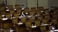 Banyak kursi yang kosong, meski kemudian sejumlah anggota DPR hadir saat rapat sudah dimulai.