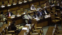 Rapat ini mengagendakan Pembicaraan Tingkat II Pengambilan Keputusan terhadap RUU Keinsinyuran, Pembicaraan Tingkat II/Pengambilan Keputusan RUU tentang pengesahan International Convention for The Suppresion of Acts of Nuclear Terrorism United Nations 2005 serta Fraksi-fraksi dan pengambilan keputusan terhadap RUU usul inisiatif Baleg DPR RI tentang pendapat perubahan atas UU nomor 15 tahun 2006 tentang Badan Pemeriksa Keuangan menjadi RUU usul DPR RI.