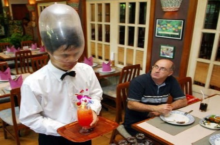 Ada Menu Penis Anjing Laut dan Dekorasi Kondom di Restoran Ini