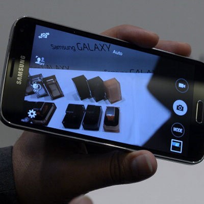 Komparasi Galaxy S5 vs Galaxy S4