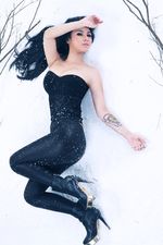 Gina Aditya, Sexy in Winter