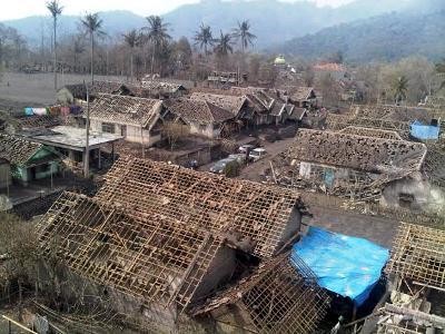 Atap Bangunan Datar Penyebab Rumah Ambruk Imbas Abu Vulkanik Kelud