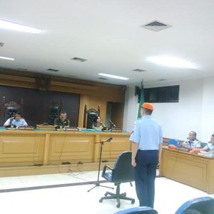 Pret, Mentang-mentang Aparat, Kopral Rio Langsung Berondong Penghuni Kosan