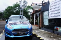 Memasuki generasi keenam, Fiesta tampil dengan satu varian tertingginya, Fiesta EcoBoost. amun bila biasanya varian tertinggi di sebuah mobil menggunakan mesin berkapasitas besar, tidak begitu halnya dengan mobil Amerika yang satu ini. Sebab, mesin EcoBoost malah lebih kecil dari varian Fiesta yang ada sekarang.     