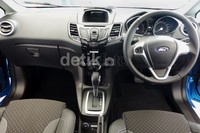 Interior Fiesta EcoBoost didesain begitu modern dan dan fasilitas yang dimilikinya untuk memudahkan para penggunannya.