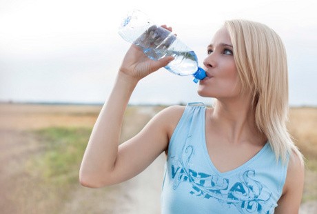 Ilmuwan Masih Perdebatkan Tingkat Bahaya Plastik Kemasan Makanan