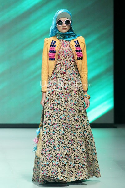 Anggia Handmade by Anggia Mawardi My Perfect Sunset. Indonesia Fashion Week 2014 at Jakarta Convention Center. Senayan. Jakarta. [Foto: Mohammad Abduh/Wolipop]