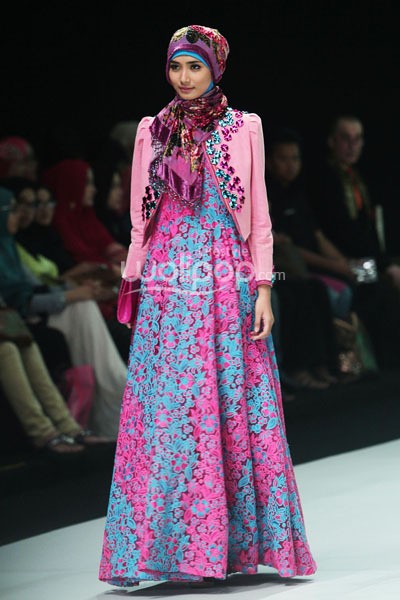 Anggia Handmade by Anggia Mawardi My Perfect Sunset. Indonesia Fashion Week 2014 at Jakarta Convention Center. Senayan. Jakarta. [Foto: Mohammad Abduh/Wolipop]