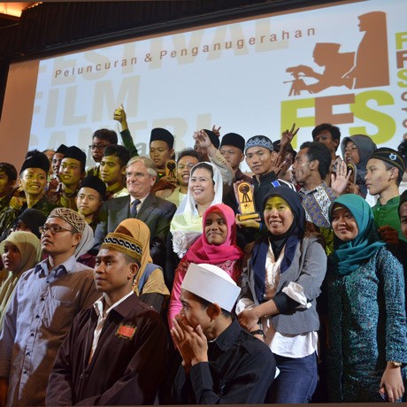 Idolakan Hanung Bramantyo, Santri Ini Ingin Buat Festival Film Cilacap