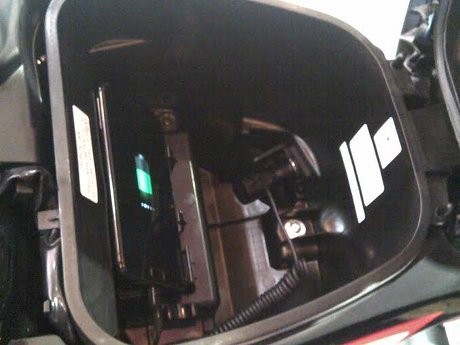 Kini Bisa Ngecas Baterai HP di Honda Supra