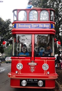 Bus berlantai dua yang memiliki desain klasik ini belum beroperasi.     
