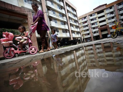 Melongok Kondisi Rusun Komarudin