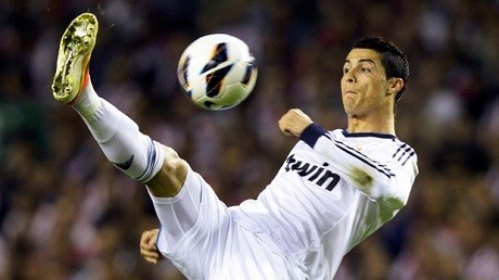 Sepatu Cristiano Ronaldo Buatan Indonesia