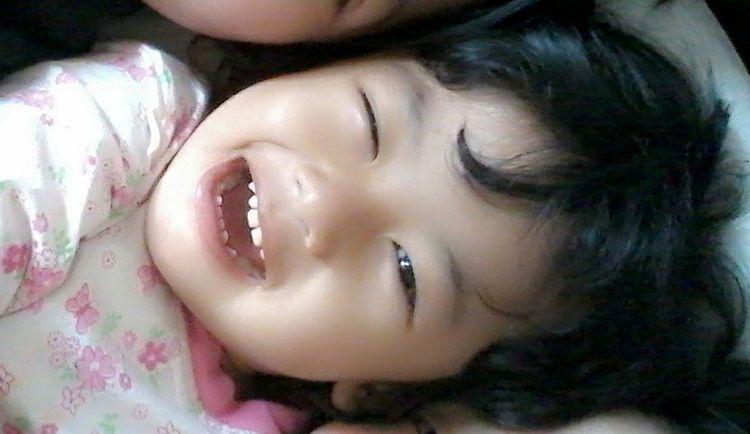 Yasmine Moiko, 3,9 Tahun, Perempuan