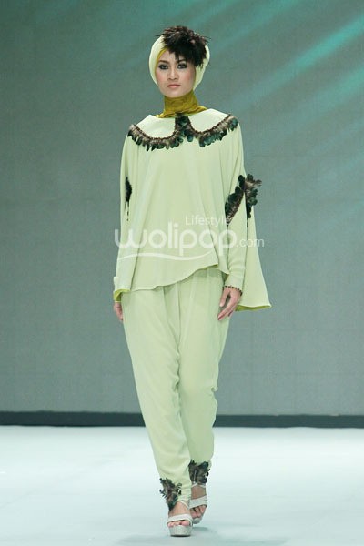 Lia Soraya Graceful Desire. Fashion Parade Purity Transcendence. Indonesia Fashion Week 2014 at Jakarta Convention Center. Senayan. Jakarta. [Foto: Mohammad Abduh/Wolipop]