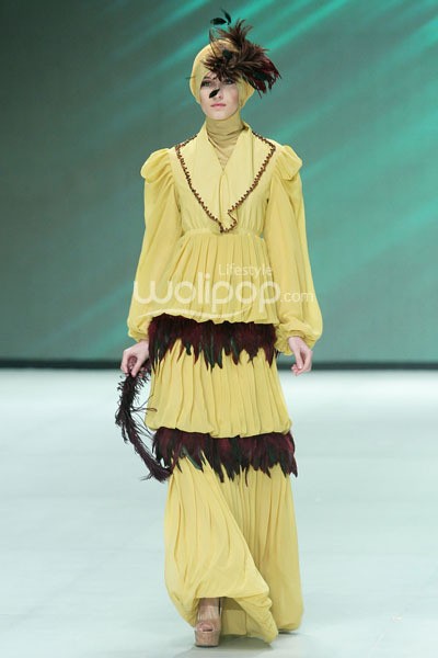 Lia Soraya Graceful Desire. Fashion Parade Purity Transcendence. Indonesia Fashion Week 2014 at Jakarta Convention Center. Senayan. Jakarta. [Foto: Mohammad Abduh/Wolipop]