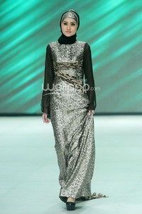 Qonita Boutique by Qonita Gholib Ethnique Sequins. Fashion Parade Purity Transcendence. Indonesia Fashion Week 2014 at Jakarta Convention Center. Senayan. Jakarta. [Foto: Mohammad Abduh/Wolipop]