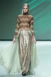 Qonita Boutique by Qonita Gholib Ethnique Sequins. Fashion Parade Purity Transcendence. Indonesia Fashion Week 2014 at Jakarta Convention Center. Senayan. Jakarta. [Foto: Mohammad Abduh/Wolipop]