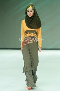 Unique Proud of My Village. Fashion Parade Purity Transcendence Indonesia Fashion Week 2014 at Jakarta Convention Center. Senayan. Jakarta. [Foto: Mohammad Abduh/Wolipop]