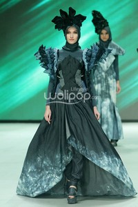 Zoya Acid Denim. Fashion Parade Purity Transcendence. Indonesia Fashion Week 2014 at Jakarta Convention Center. Senayan. Jakarta. [Foto: Mohammad Abduh/Wolipop]