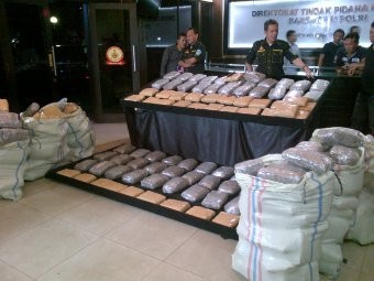 3 Tersangka Pemilik Setengah Ton Ganja Terancam Hukuman Mati