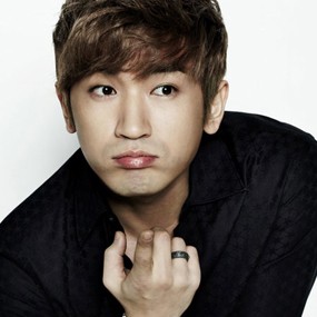 Minwoo Ceritakan Kegiatan Member Shinhwa Selama Vakum Bermusik