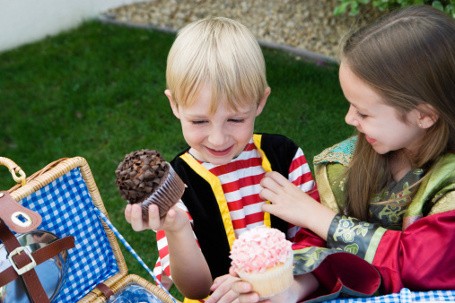 Anak Kecanduan Makanan Manis? Atasi dengan Cara Mudah Ini (1)