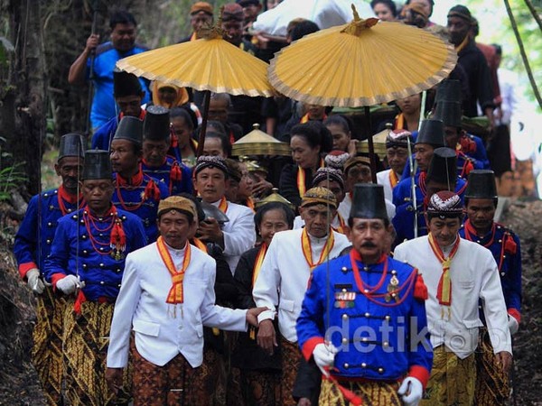 Sesaji Mahesa Lawung di Keraton Surakarta