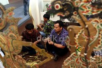 Sebagai upaya melestarikan wayang, yang merupakan salah satu budaya Indonesia yang diakui oleh UNESCO sebagai Karya Agung Budaya Dunia, Bank BCA, menggelar acara Wayang Masuk Mal, yang berlangsung di West Mall Grand Indonesia, Jakarta, Kamis (27/02).