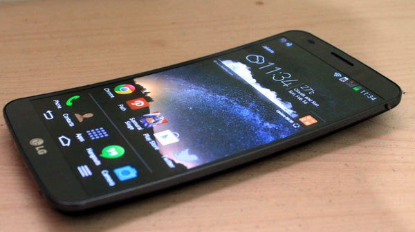 LG G Flex, Ponsel Lengkung yang Ajaib LG G Flex, Ponsel Lengkung yang Ajaib