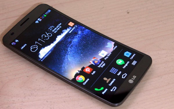 LG G Flex, Ponsel Lengkung yang Ajaib