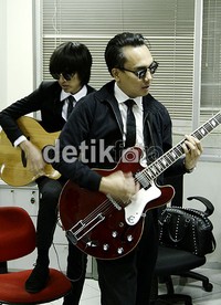 Tak hanya 'I Love U, Bibeh', lagu 'Gila-gilaan' juga dibawakan The Changcuters. Reno/detikFoto.