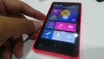     Kalau mau pilihan yang lebih banyak lagi, kata dia, selain di Nokia Store juga bisa dicari lewat toko aplikasi Android pihak ketiga. Misalnya saja, Aptoide. Aplikasi third party Android store ini juga sudah langsung terinstal di Nokia X.     