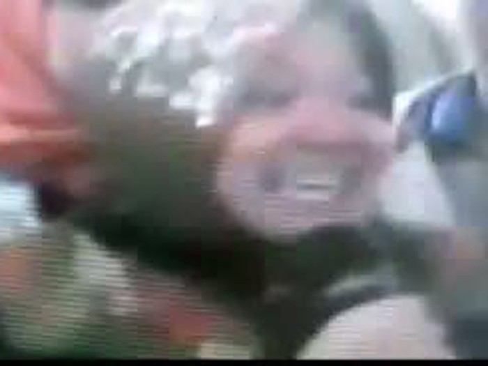 Tangis Risma Ingin Mundur