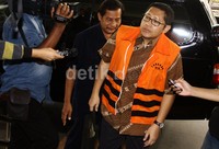 Tersangka kasus gratifikasi Hambalang dan proyek-proyek  Anas Urbaningrum menjalani pemeriksaan oleh penyidik KPK. Lamhot Aritonang/detikFoto.