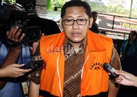 Anas diperiksa setelah sembuh dari sakit gigi. Lamhot Aritonang/detikFoto.