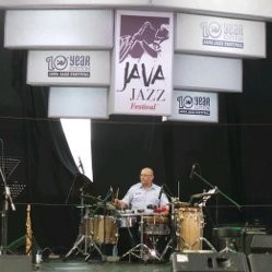 Monita dan Pasukan Angkatan Udara Amerika Buka Java Jazz 2014 Hari Pertama