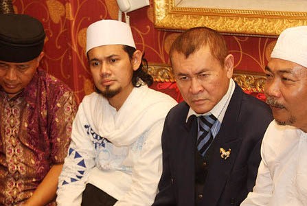 Ustad Guntur Bumi Tegaskan Pengobatannya Tak Sesat