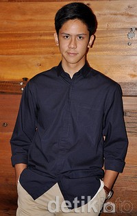 Lagu pertamanya 'If You Were Mine' pun sudah berhasil diputar di beberapa radio ternama Tanah Air. Ridho/detikHOT.