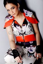 Jumpsuit Ketat Maia Estianty