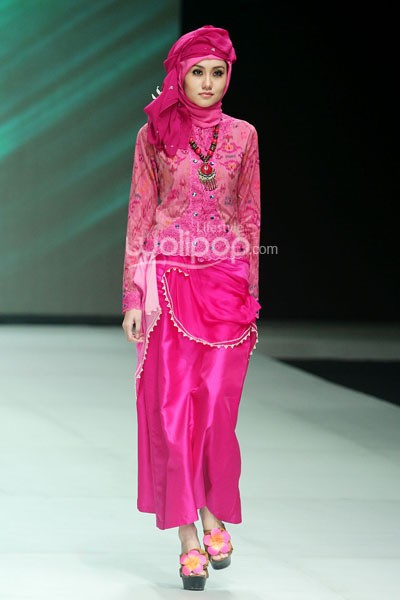 Nieta Hidayani Sophisticated Bali. Fashion Parade - Ethic Spiritual. Indonesia Fashion Week 2014 at Jakarta Convention Center. Senayan. Jakarta. [Foto: Mohammad Abduh/Wolipop]