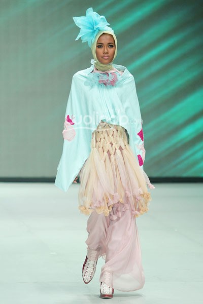 Nuniek Mawardi Canvasorium. Fashion Parade - Ethic Spiritual. Indonesia Fashion Week 2014 at Jakarta Convention Center. Senayan. Jakarta. [Foto: Mohammad Abduh/Wolipop]