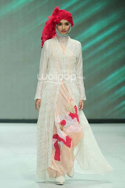 Nuniek Mawardi Canvasorium. Fashion Parade - Ethic Spiritual. Indonesia Fashion Week 2014 at Jakarta Convention Center. Senayan. Jakarta. [Foto: Mohammad Abduh/Wolipop]