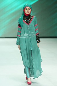 Safartiwi Gadeng Pesona Rempelis. Fashion Parade - Ethic Spiritual. Indonesia Fashion Week 2014 at Jakarta Convention Center. Senayan. Jakarta. [Foto: Mohammad Abduh/Wolipop]