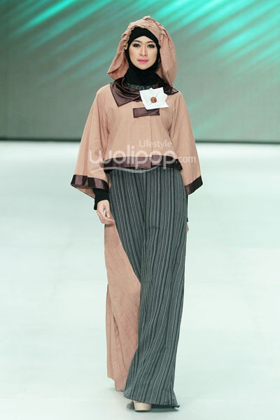 Tuty Adib Kirei. Fashion Parade Ethic Spiritual. Indonesia Fashion Week 2014 at Jakarta Convention Center. Senayan. Jakarta. [Foto: Mohammad Abduh/Wolipop]