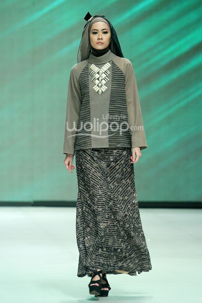 Yuyuk Nurmaisyah Elegant Geometric. Fashion Parade - Ethic Spiritual. Indonesia Fashion Week 2014 at Jakarta Convention Center. Senayan. Jakarta. [Foto: Mohammad Abduh/Wolipop]