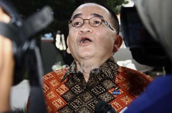 Ruhut Samakan Pelemahan KPK dengan Penolakan Dirinya Jadi Ketua Komisi